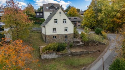 Engel & Völkers: Charmantes Einfamilienhaus mit Potenzial