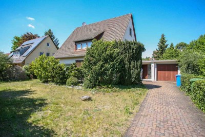 Zuhause in Tennenlohe - Sanierungsbedürftiges Familienheim in ruhiger Wohnlage