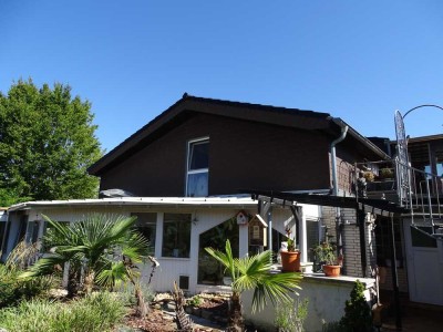 PROVISIONSFREI: Tolles, freistehendes Einfamilienhaus mit Doppel-Carport in Swisttal-Buschhoven