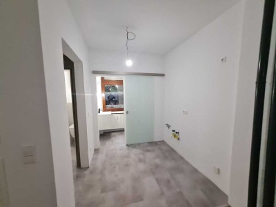 Renovierte 1-Zimmer-Erdgeschoss-Wohnung im Herzen von Baden-Baden