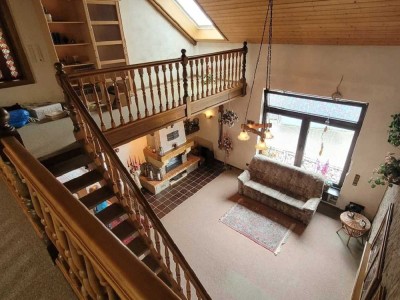 Solides Wohnhaus mit 2 Wohnungen und freistehender Halle komplett bezugsfrei, Bedburg