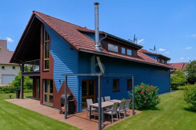 TRAUMHAFTES DOPPEL-EINFAMILIENHAUS