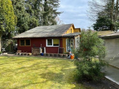 Wohnen, wo andere Urlaub machen–Charmantes Haus am Silbersee mit großem Grundstück & Ausbaupotenzial