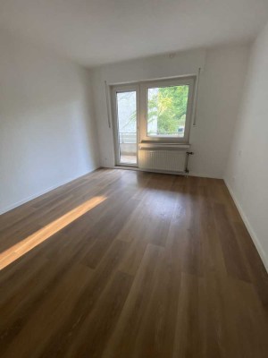 Vollständig renovierte 3,5-Zimmer-Wohnung mit Balkon in Witten-Bommern