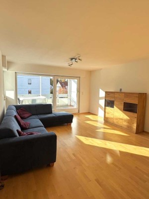 Gepflegte und helle 3-Zimmer-Wohnung mit Süd-West-Balkon in bester Lage