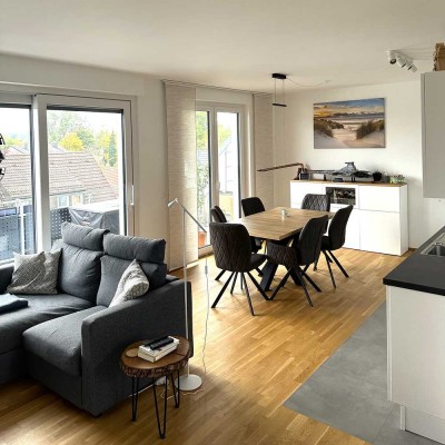 Penthouse 3 Zi. Whg. (Bj. 2023), Balkon, EBK, Gäste-WC, Abstellk., 2x Stellplatz, Keller