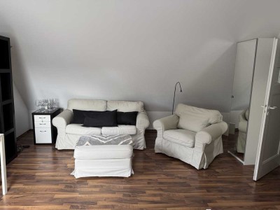 Geschmackvolle möblierte 1-Zimmer-Dachgeschosswohnung in Aachen