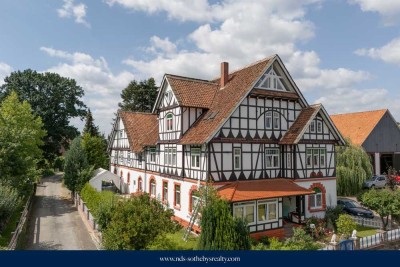 Großer, sanierter Resthof mit vielfältigen Nutzungsoptionen in idyllischem Weserdorf