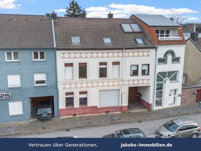 Zentrale Lage trifft Sanierungschance – Mehrfamilienhaus für Visionäre - Provisionsfrei