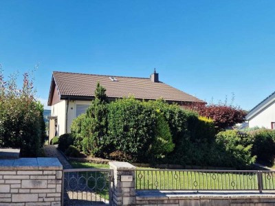 Einfamilienhaus mit Einliegerwohnung und flexibler Nutzung und individuellem Gestaltungspotential