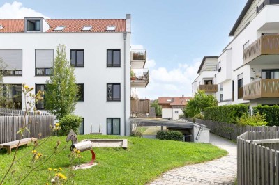 Provisionsfrei: Zentral gelegene 3-Zimmer-Wohnung in Grafing b. München (S6) mit Aufzug und Balkon