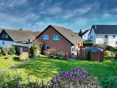 Wohnen mit Gartenfreude: Doppelhaushälfte in Sackgassenlage