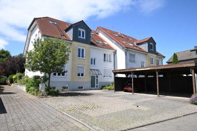 **** Lichtdurchflutete Maisonette-Wohnung mit Dachterrasse in ruhiger, grüner Lage... ****