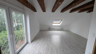 2 ZKB Dachgeschoss Wohnung *bezugsfrei*