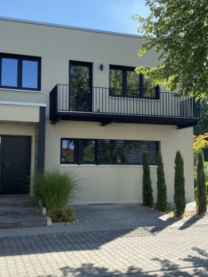 Traumhafte 3-4-Zimmer-Wohnung in 3-FH