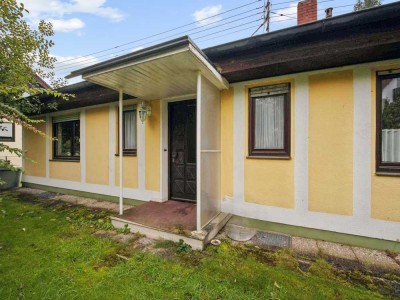 Charmanter Bungalow mit großem Grundstück in Aindling
