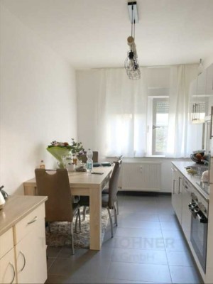 gepflegte 2-Zimmerwohnung mit Küche und Stellplatz