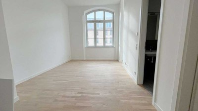 *** Moderne 2-Raum-Wohnung im sanierten Gymnasiumgebäude ***