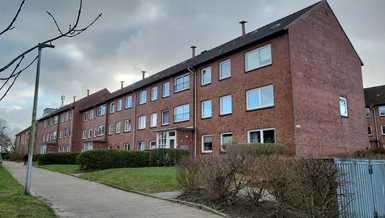 Komplett sanierte 3 Zimmer Wohnung