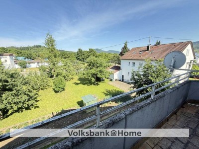 Gemütliche 2 Zimmer Dachgeschoss-Wohnung mit Terrasse und Außenstellplatz