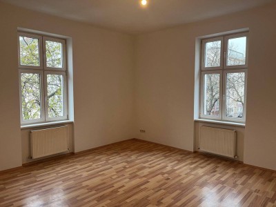 Quellenstraße - 2 Zimmer Altbau mit extra Einbauküche im 2. Stock