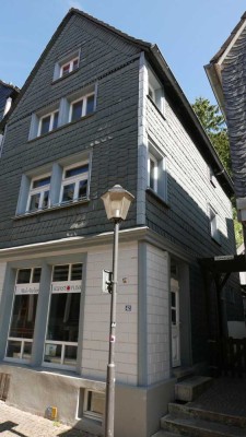 Stilvolles Einfamilienhaus mit Ladenfront in Essen Kettwig