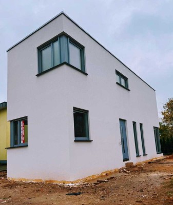 Kleines Haus, maximaler Neubaukomfort: Top-ausgestattetes, energieeffizientes Einfamilienhaus