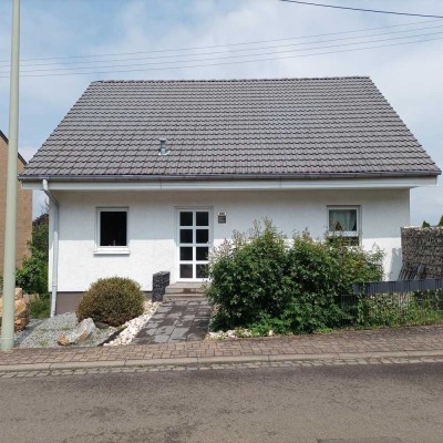 Haus freistehend, ruhige Lage, nähe Rockenhausen, Keller ausbaufähig +Garten + Nebengebäude 84 m²