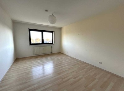 7403 - Ruhig gelegene 2-Zimmerwohnung mit Balkon und TG-Stellplatz!