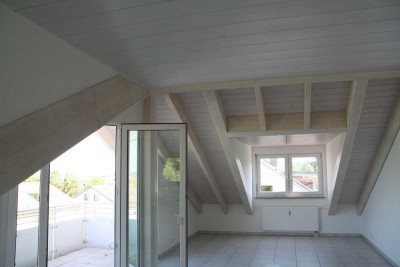 DG-Wohnung mit freiem Blick über die Dächer von Litzelstetten bis hin zum See