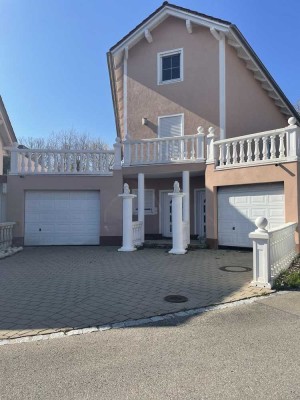 Großzügiges Haus mit 8 Zimmern und Garage in Buxheim