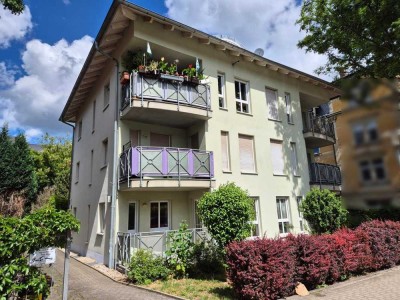 Bezugsfreie Eigentumswohnung mit Garage in Dresden Plauen