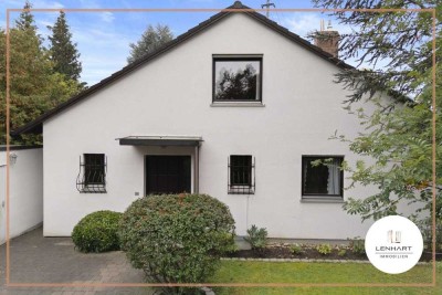 **Attraktives Einfamilienhaus in Stadtbergen*4 Zimmer, 3 Bäder*Überdachte Terrasse*3 Garagen**