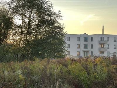 Helle und moderne 2-Zimmerwohnung mit Balkon und Einbauküche