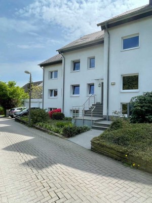 Do-Süd! Kernsanierte 2,5 Zi.-Wohnung mit eigener Gartenterrasse!