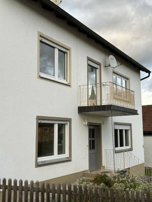 Modernisiertes 5-Zimmer Haus mit Garage in Laaber