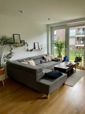 ZWISCHENMIETE mit Balkon und Einbauküche: Exklusive 2,5-Raum-Wohnung , möbliert Werdersee