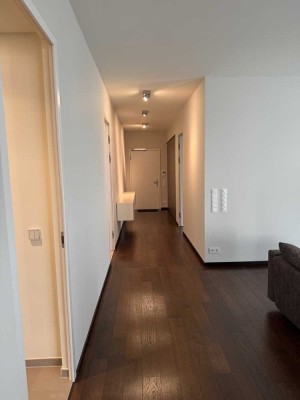 Exklusive 2 Zimmer Wohnung mit Terasse & Parkplatz - Luxus in Bestlage!