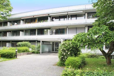 Exzellente Vier-Zimmer-Wohnung mit großem Balkon in Bad Godesberg - Muffendorf