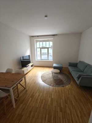 Möblierte 2-Zimmer-Altbauwohnung mit Terrasse in Köln-Klettenberg (befristet)