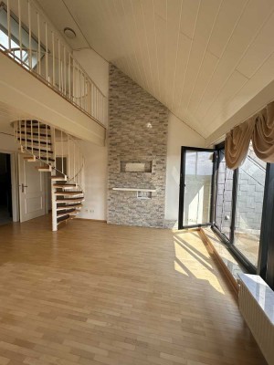 PREISREDUZIERUNG!!! - Offene Maisonette-Wohnung mit traumhaftem Blick in guter ruhiger Wohnlage