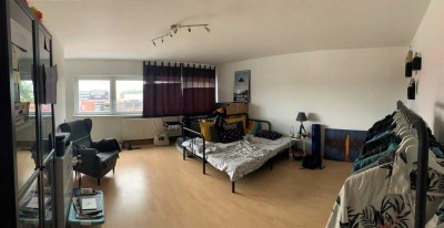 1,5 Zimmer - Single Wohnung mit EBK