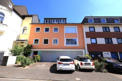Leerstehendes 3 Familienhaus in zentraler ruhiger Lage - mit großer Gartenwohnung