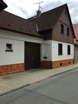 Gemütliches Haus mit vier Zimmern in Darmstadt-Dieburg (Kreis), Ober-Ramstadt