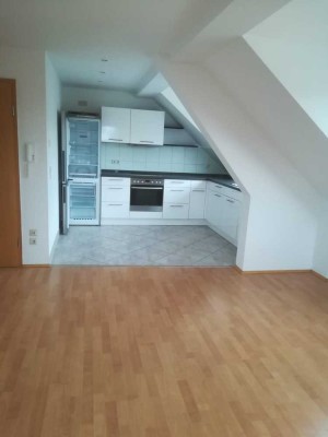 3-Zimmer-Dachgeschoßwohnung in Limbach-Oberfrohna