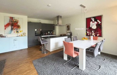 Einzige Verfügbare Erdgeschosswohnung mit Gartenanteil am Rhein! jetzt zuschlagen!