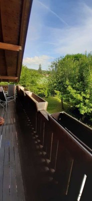 Attraktive 3-Zimmer-Wohnung mit Balkon,  Garage und Stellplatz in ruhiger Lage nahe Ammersee