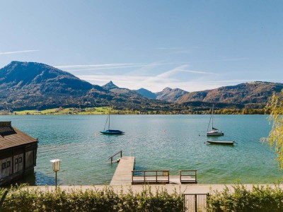 DEM SEE SO NAH!Gartenwohnung mit eigenem Pool und privatem Steg am Wolfgangsee