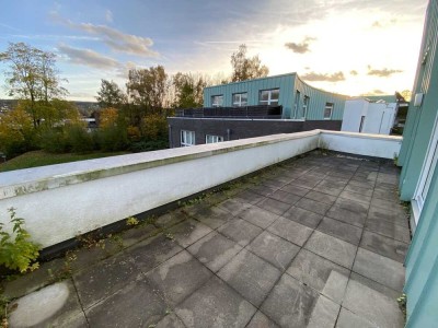 Außergewöhnliche und Lichtdurchflutete Dachgeschosswohnung mit großzügiger Dachterrasse in Schwelm