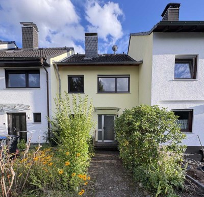 Charmantes Reihenhaus mit Ausbaupotenzial in Top-Lage von Refrath – Ideal für die Familie!